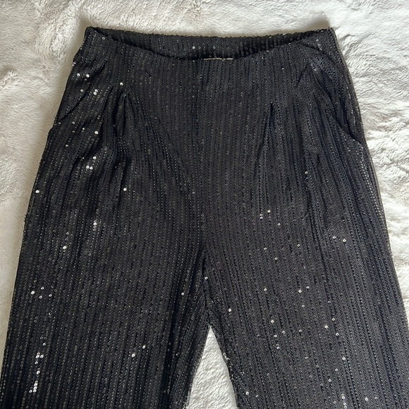 Black sequin pants - Picture 3 of 9